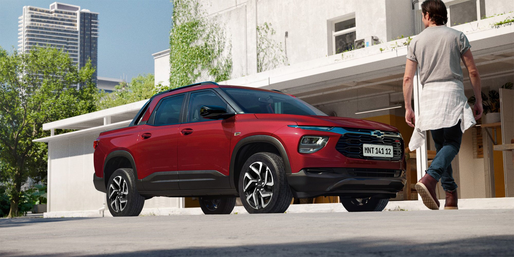Picape grande Chevrolet Montana 2027 na cor vermelha